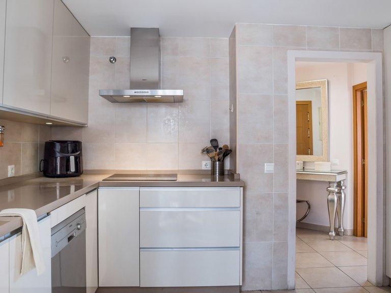 Penthouse for Sale in Marbella, Malaga 18