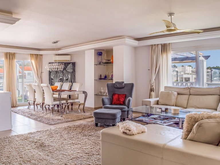 Penthouse for Sale in Marbella, Malaga 4