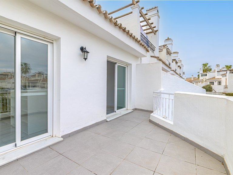 Town House for Sale in Marbella, Malaga, Nueva Andalucia 3