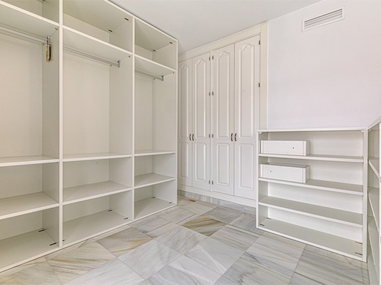 Town House for Sale in Marbella, Malaga, Nueva Andalucia 18