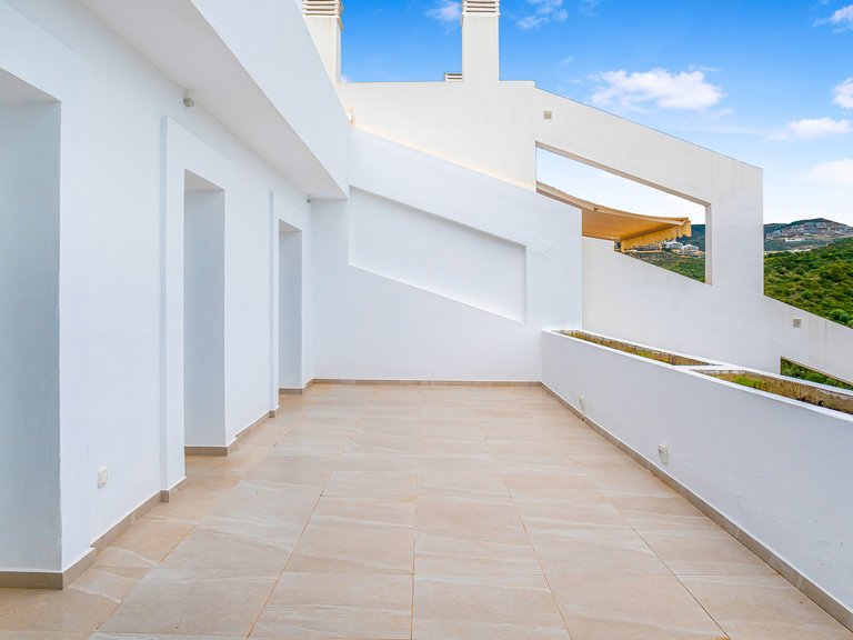 Penthouse for Sale in Benahavis, Malaga 23