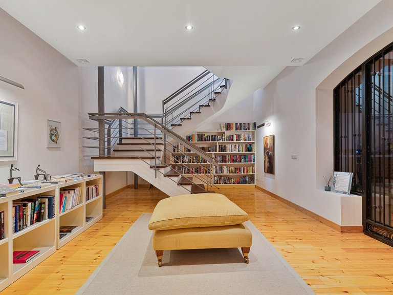 Villa for Sale in Benahavis, Malaga 27