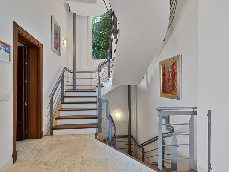 Villa for Sale in Benahavis, Malaga 15