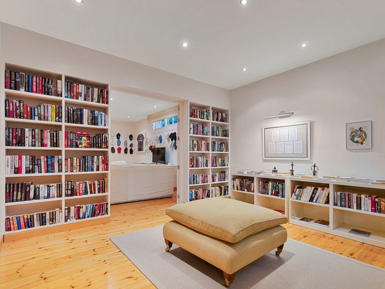 Villa for Sale in Benahavis, Malaga 28