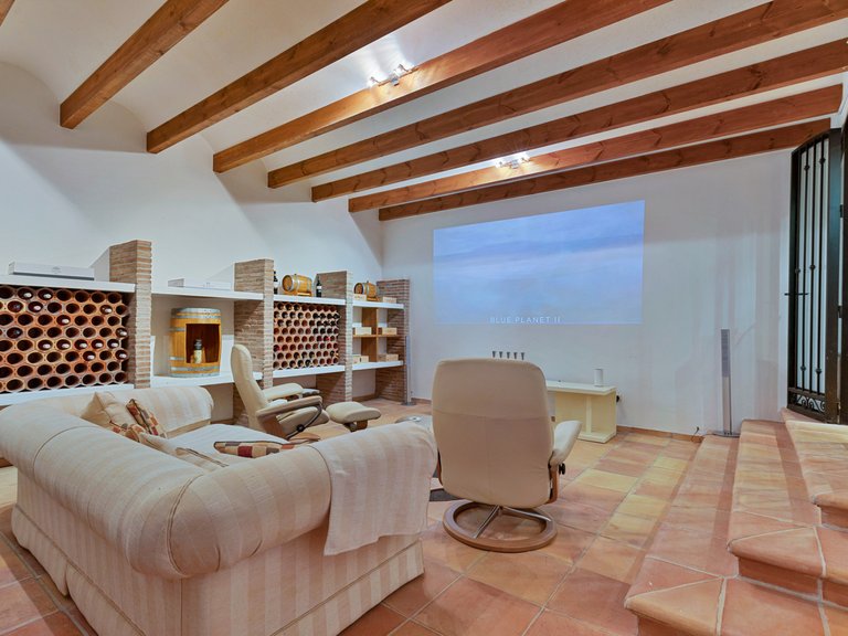 Villa for Sale in Benahavis, Malaga 29
