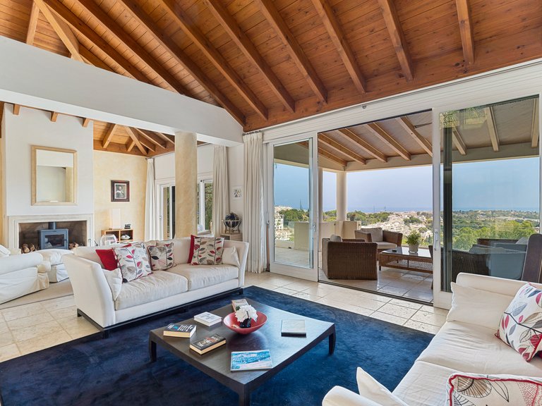 Villa for Sale in Benahavis, Malaga 4