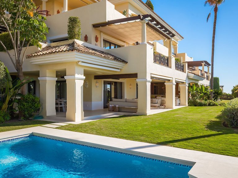 Apartment for Sale in Marbella, Malaga 44