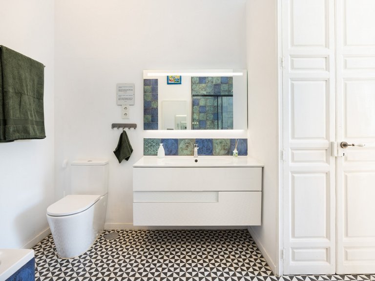 Apartment for sale in Malaga, Malaga 13