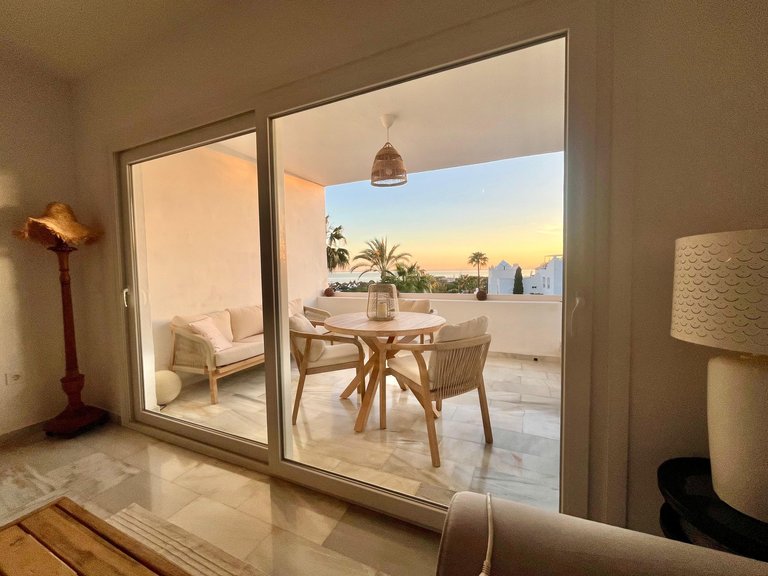 Apartment for Sale in Marbella, Malaga, Marbella Este 1