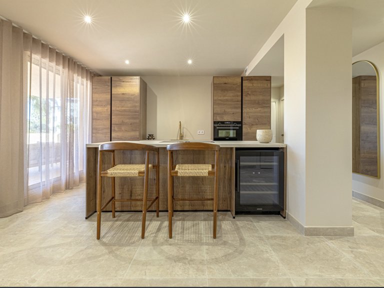 Apartment for Sale in Benahavis, Malaga, 2