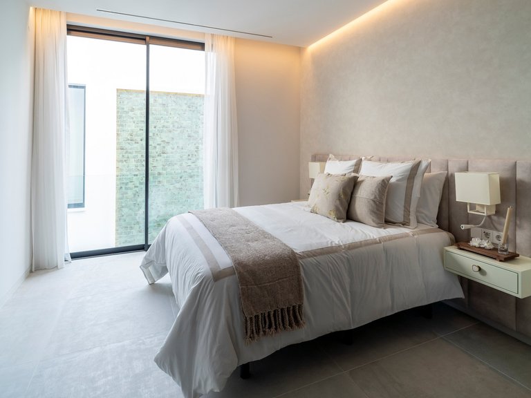 Villa for Sale in Benahavis, Malaga, Paraiso Alto 24