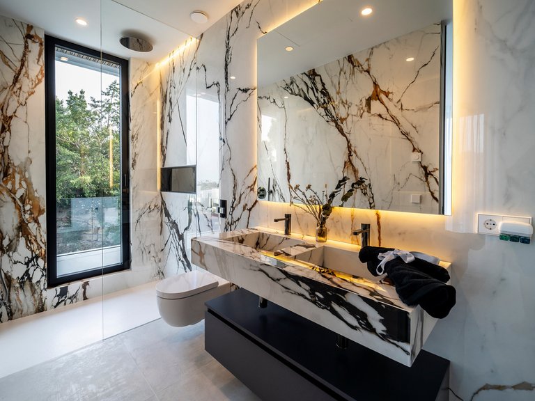 Villa for Sale in Benahavis, Malaga, Paraiso Alto 41