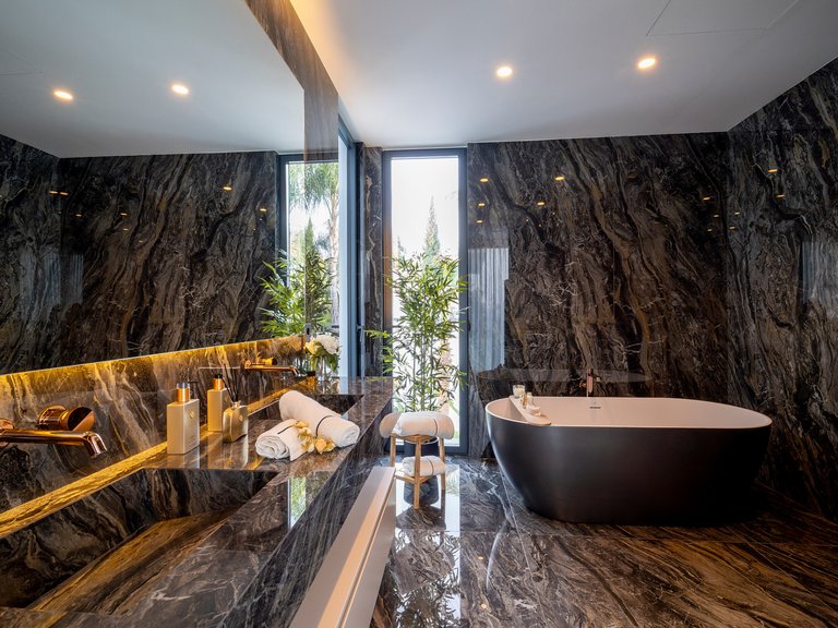 Villa for Sale in Benahavis, Malaga, Paraiso Alto 34