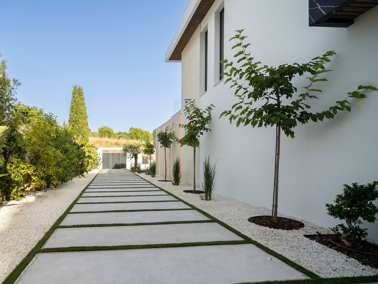Villa for Sale in Benahavis, Malaga, Paraiso Alto 7
