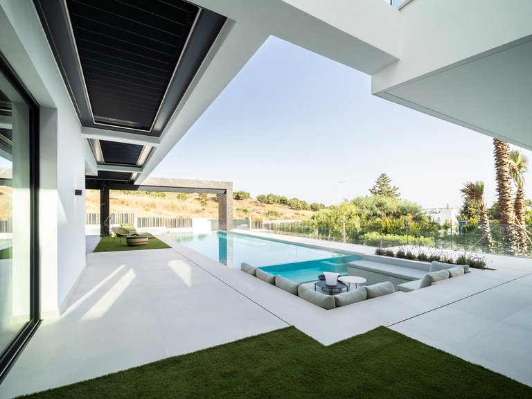 Villa for Sale in Benahavis, Malaga, Paraiso Alto 11