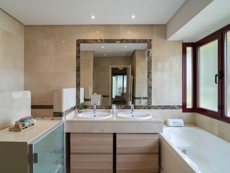 Town House for Sale in Marbella, Malaga 32