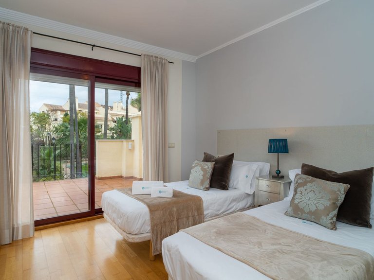 Town House for Sale in Marbella, Malaga 23