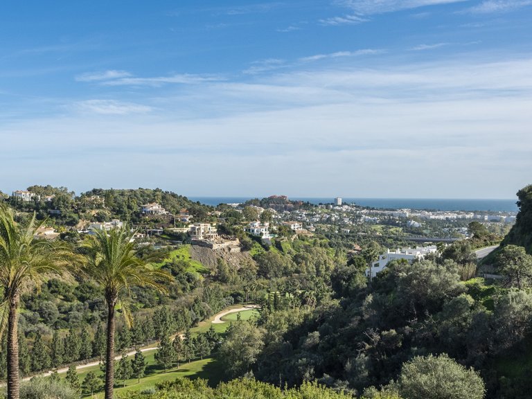 Takvåning i 2 plan i Altos De La Quinta 29