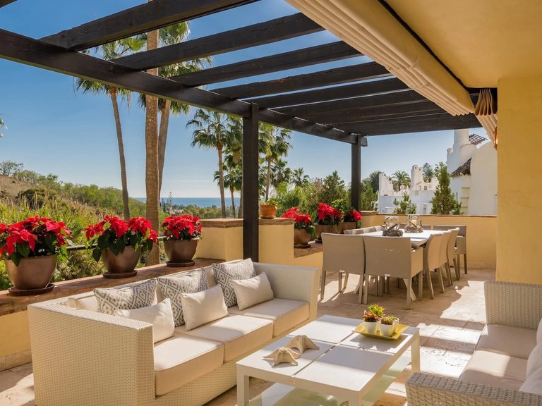 Apartment for Sale in Marbella, Malaga, Marbella Golden Mile 1