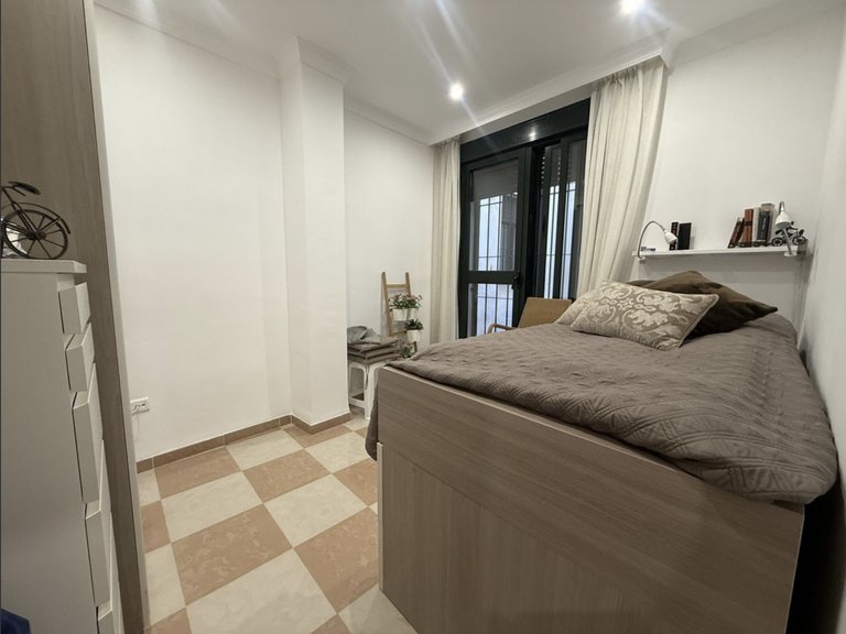 Apartment for Sale in Malaga, Malaga 5