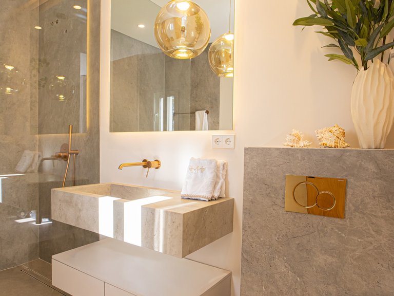 Town House for Sale in Marbella, Malaga, Nueva Andalucia 16