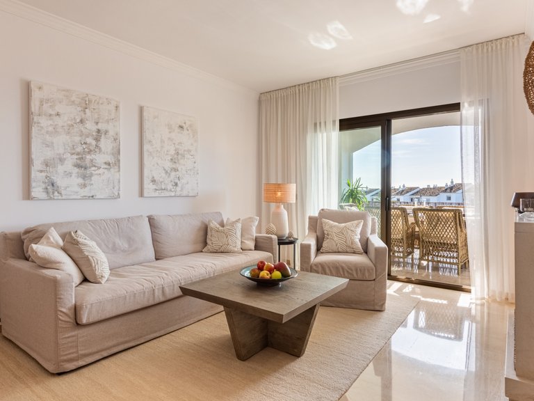 Middle Floor Apartment For Sale In Nueva Andalucia 25