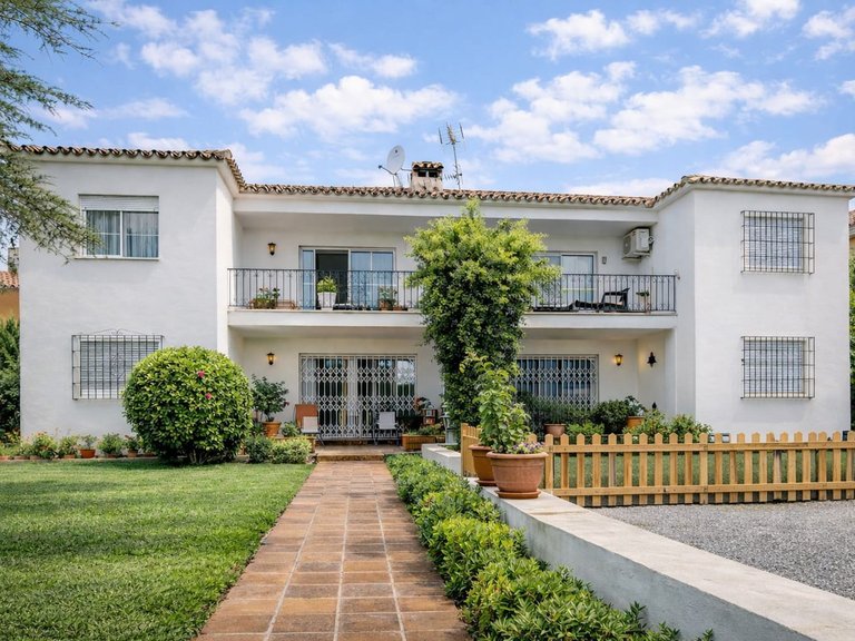 Apartment for Sale in Marbella, Malaga 1