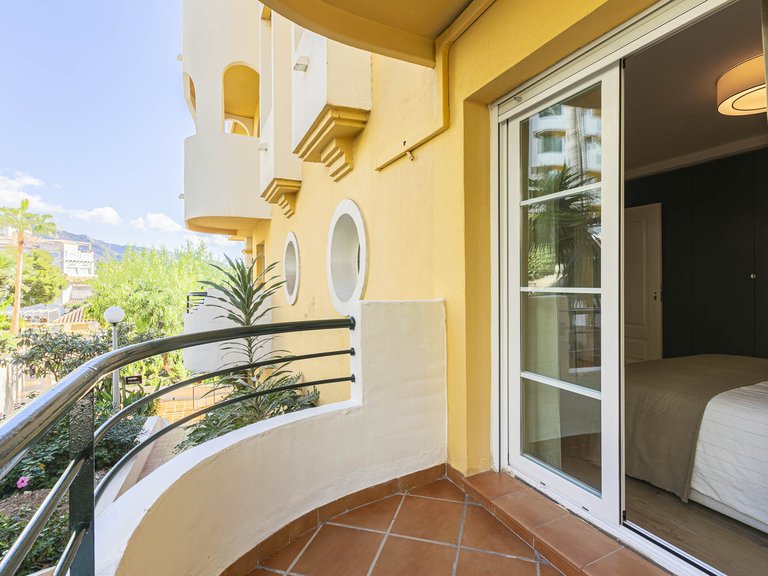 Town House for Sale in Marbella, Malaga 14