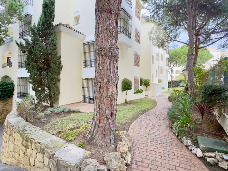 Apartment for Sale in Marbella, Malaga 18