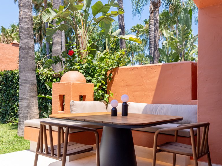 Radhus, Golden Mile 26