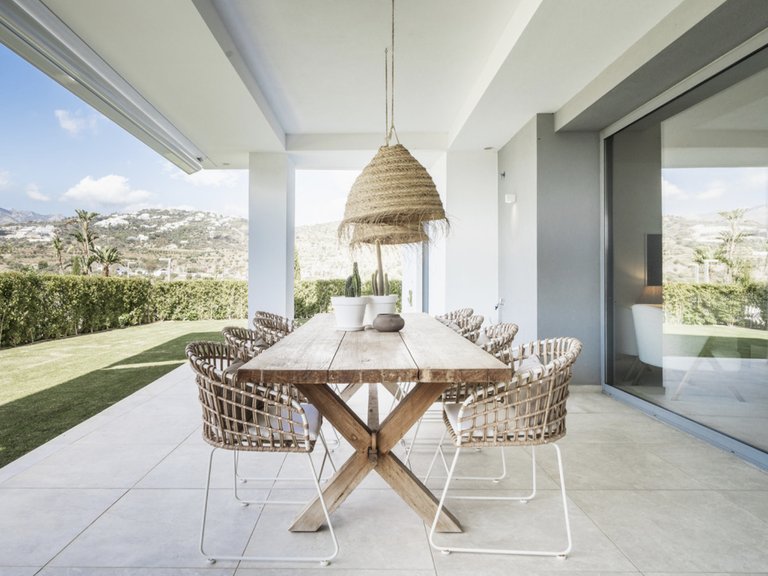 EXPERIENCE CONTEMPORARY MEDITERRANEAN LIVING IN MARBELLA EAST 16
