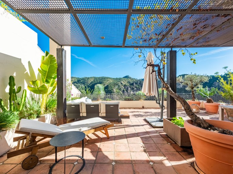 Town House for Sale in Benahavis, Malaga 9