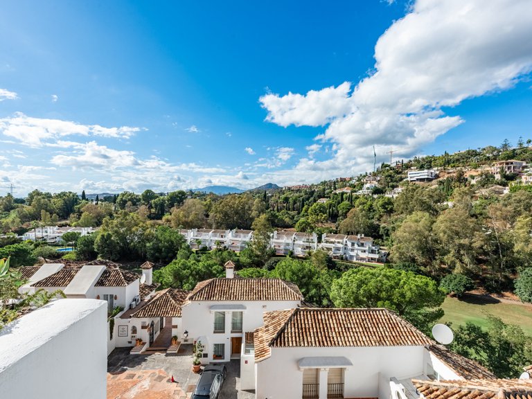 Apartment for Sale in Benahavis, Malaga 5