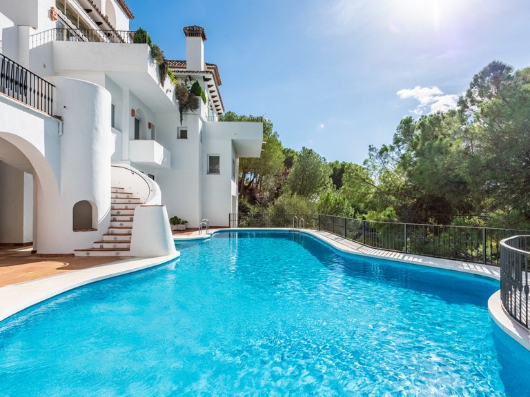 Apartment for Sale in Benahavis, Malaga 20