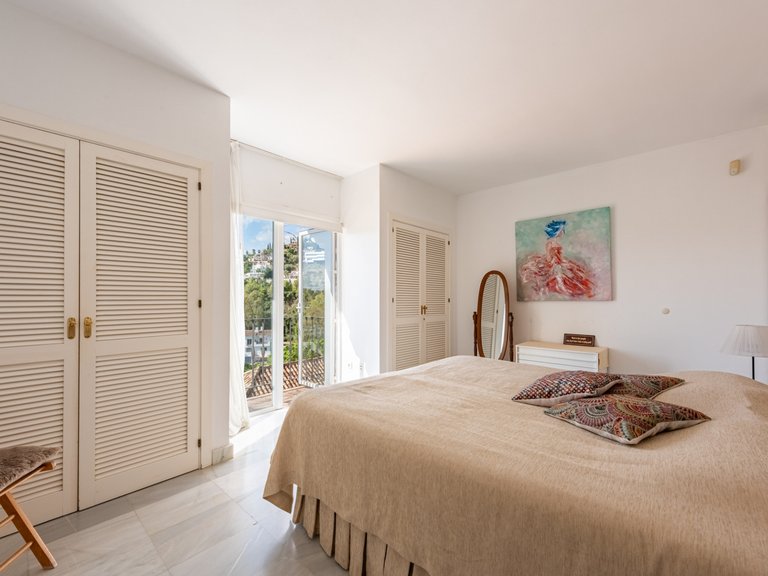 Apartment for Sale in Benahavis, Malaga 14