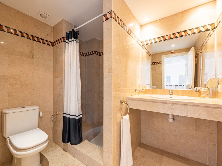 Apartment for Sale in Benahavis, Malaga 16