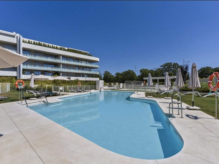 Apartamento en planta intermedia en San Pedro de Alcántara 2