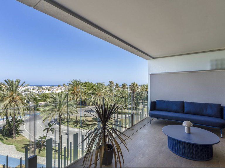 Apartamento en planta intermedia en San Pedro de Alcántara 1