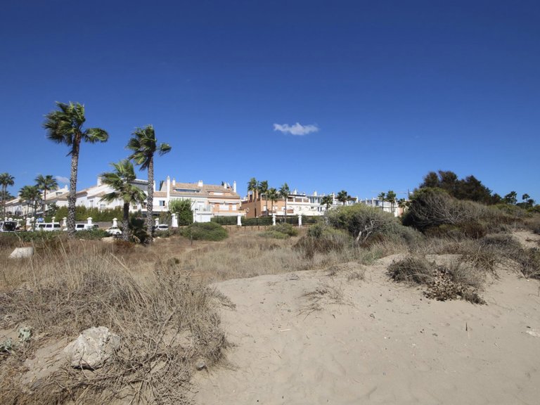 Elegant Parhus vid Strandkanten i Bahía de Marbella 4