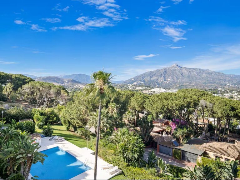 Town House for Sale in Marbella, Malaga 11