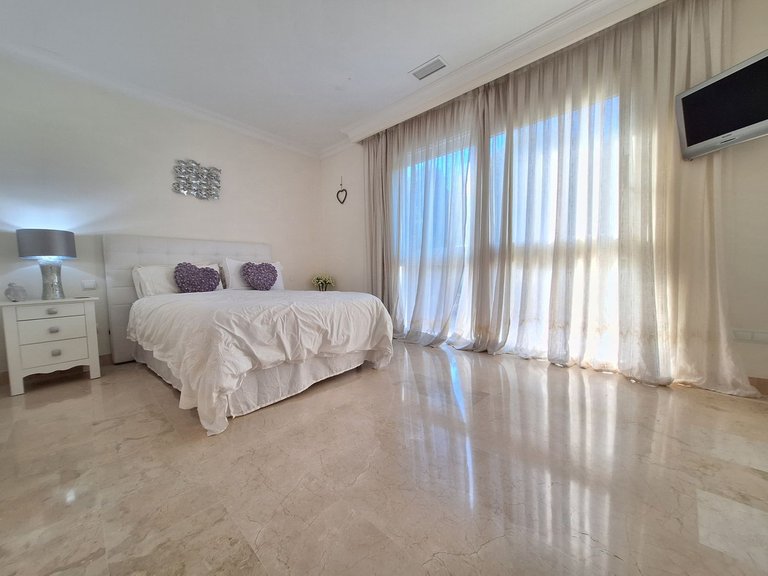 Town House for Sale in Marbella, Malaga, Nueva Andalucia 8