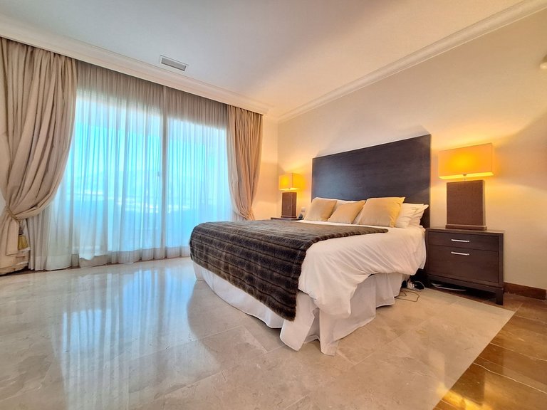 Town House for Sale in Marbella, Malaga, Nueva Andalucia 5