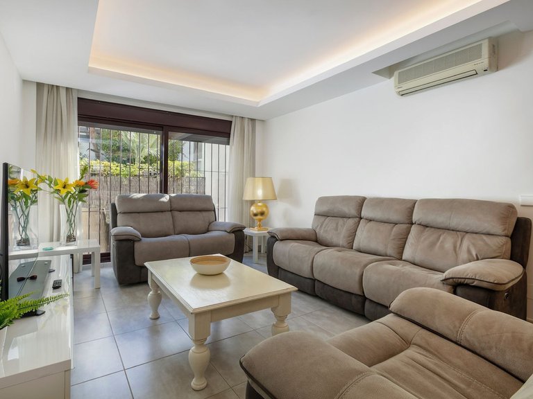 Apartment for Sale in Marbella, Malaga, Nueva Andalucia 5