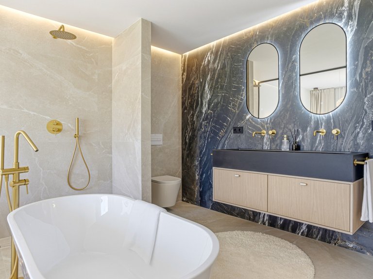 Town House for Sale in Marbella, Malaga, Nueva Andalucia 16