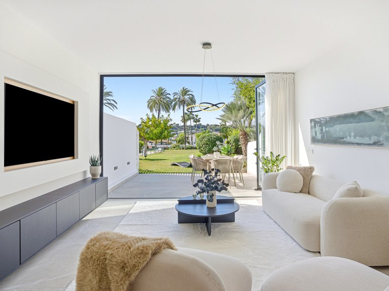 Town House for Sale in Marbella, Malaga, Nueva Andalucia 1