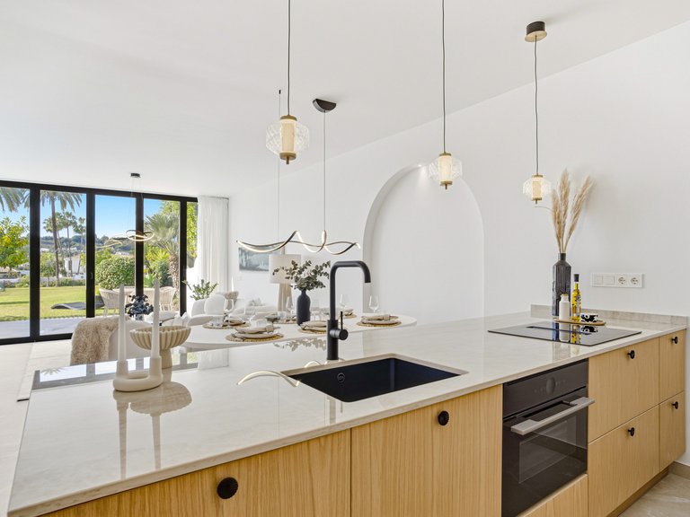 Town House for Sale in Marbella, Malaga, Nueva Andalucia 4