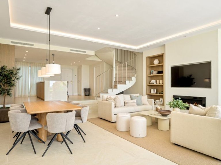 Town House for Sale in Benahavis, Malaga, La Quinta 1