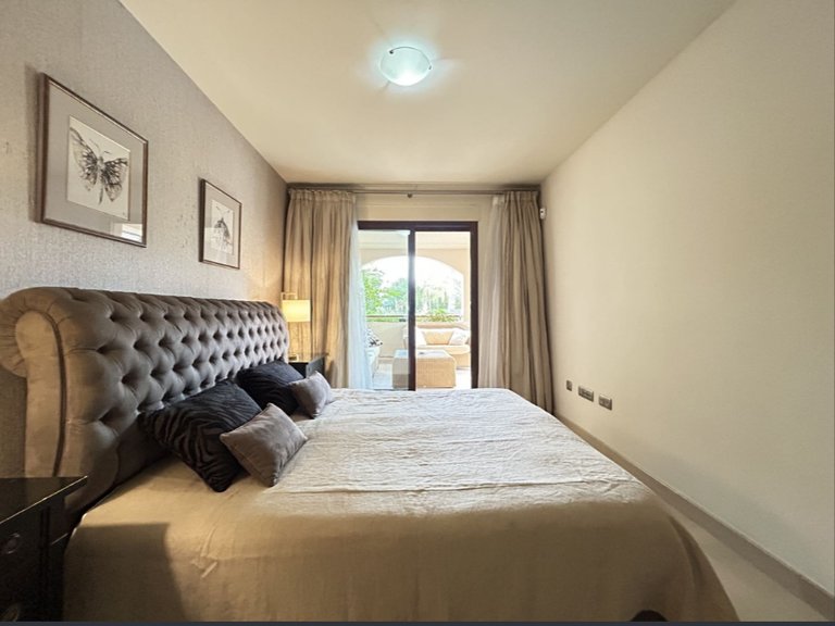 Apartment for Sale in Marbella, Malaga 15