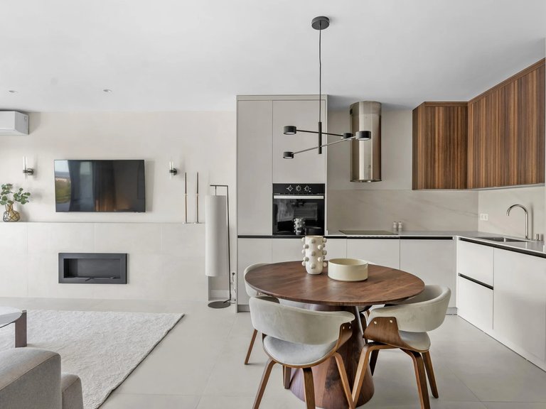 Apartment for Sale in Benahavis, Malaga, Los Almendros 5