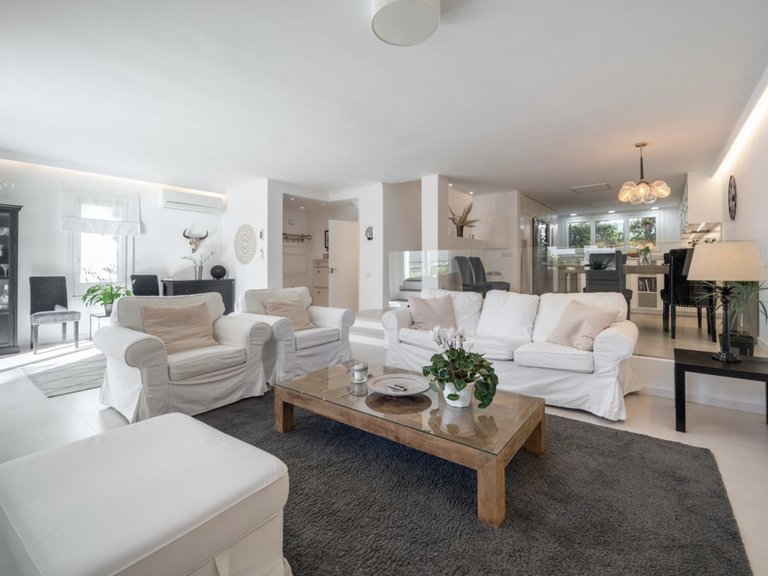 Town House for Sale in Marbella, Malaga, Nueva Andalucia 8